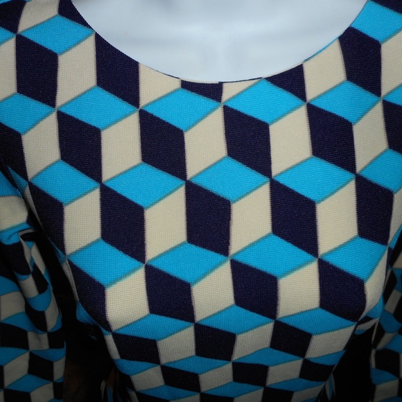 NWT Lucy Retro style pin up dress, size Small - Picture 4 of 8